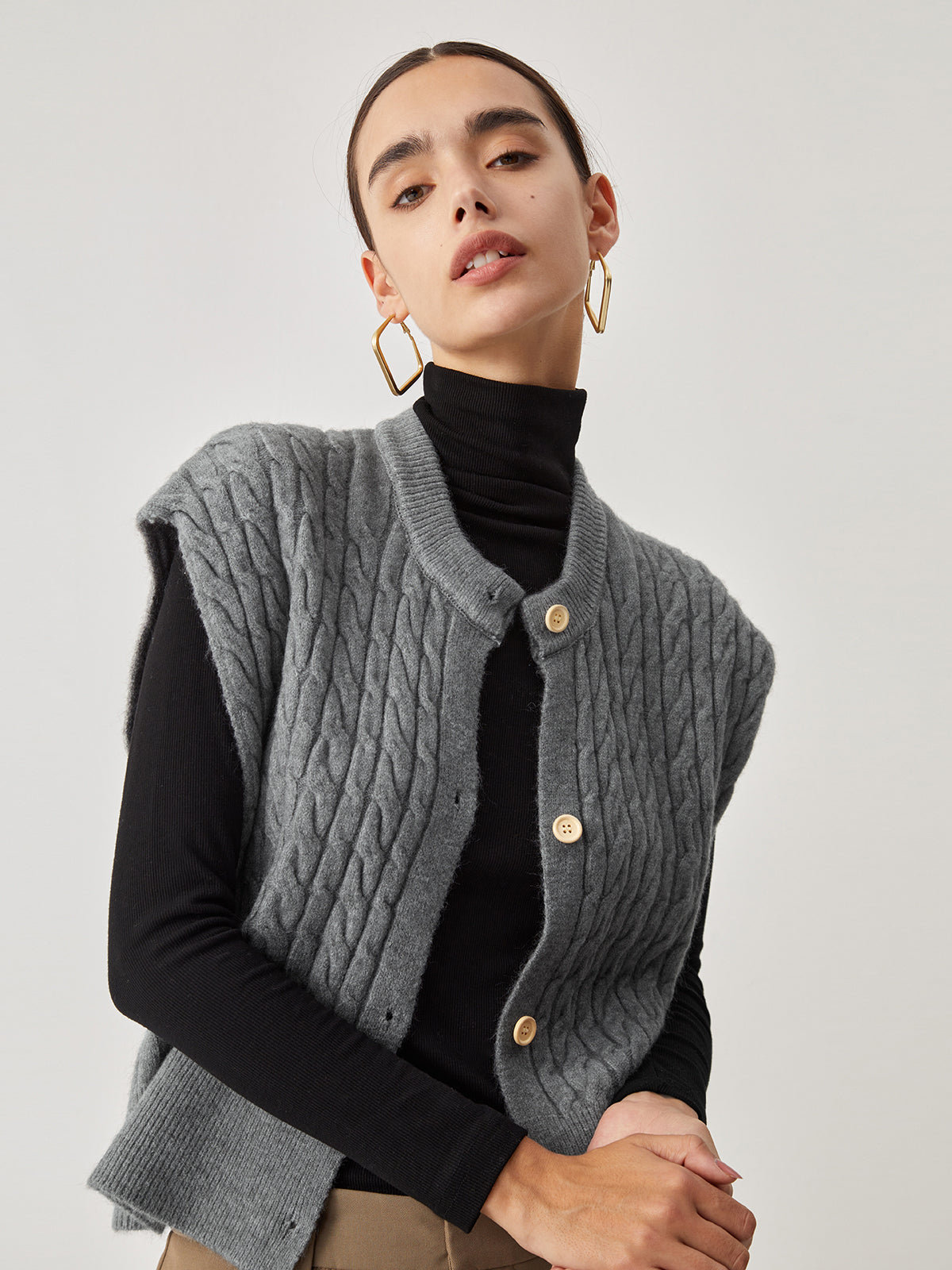 Cable Knit Graceful Button Down Vest Grey / Xs Sweaters-L