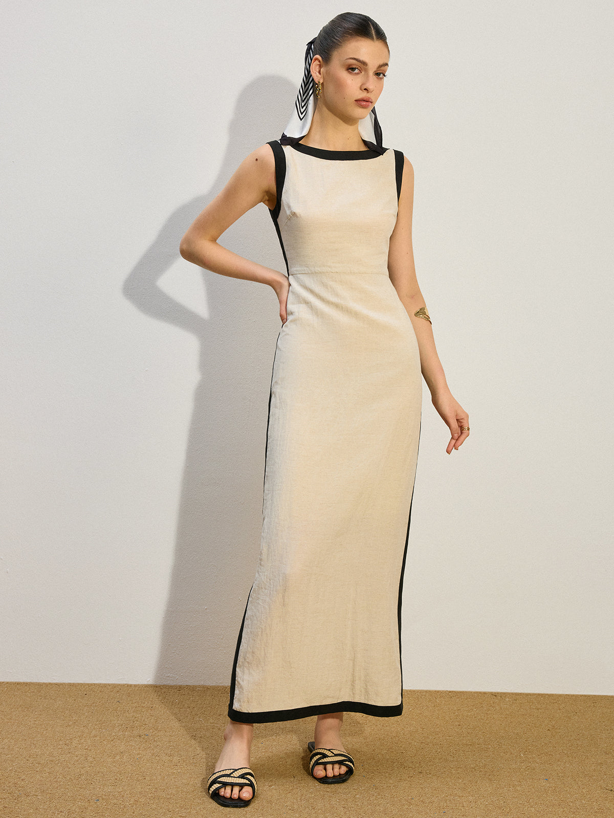 Contrast Trim Maxi Dress