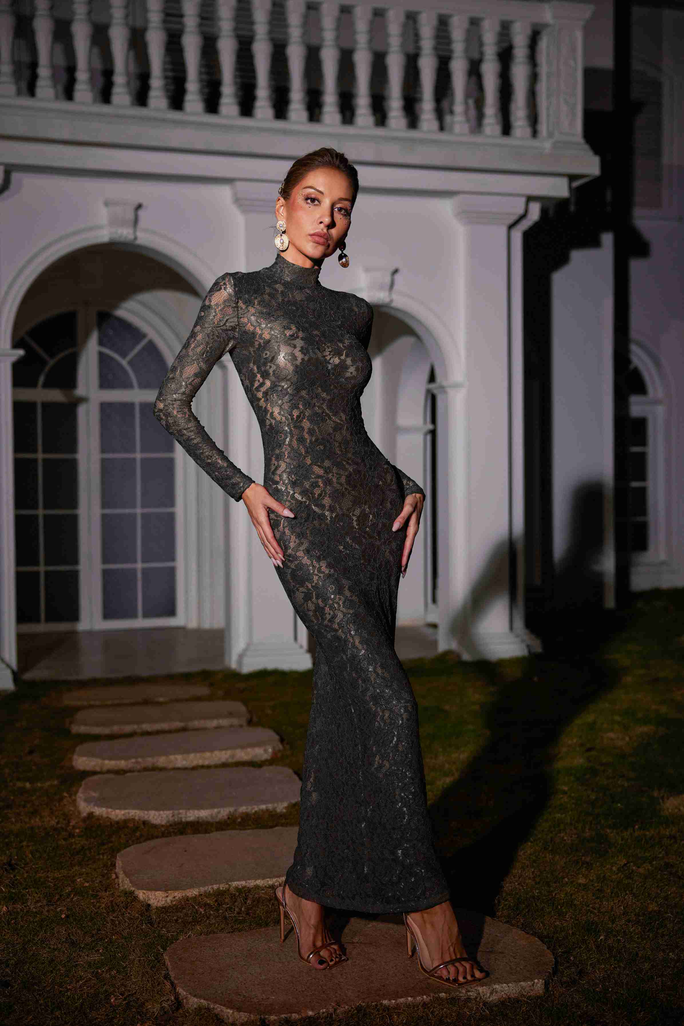 Long Sleeve Lace Maxi Dress In Black