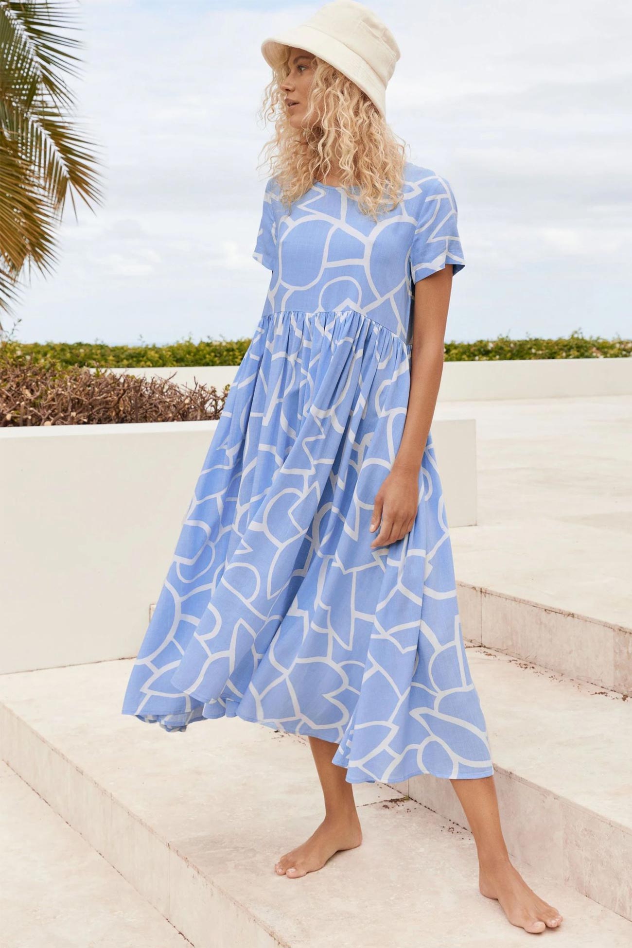 High Waist Ruched Dress With Geometric Print Blue / S Maxi Dresses
