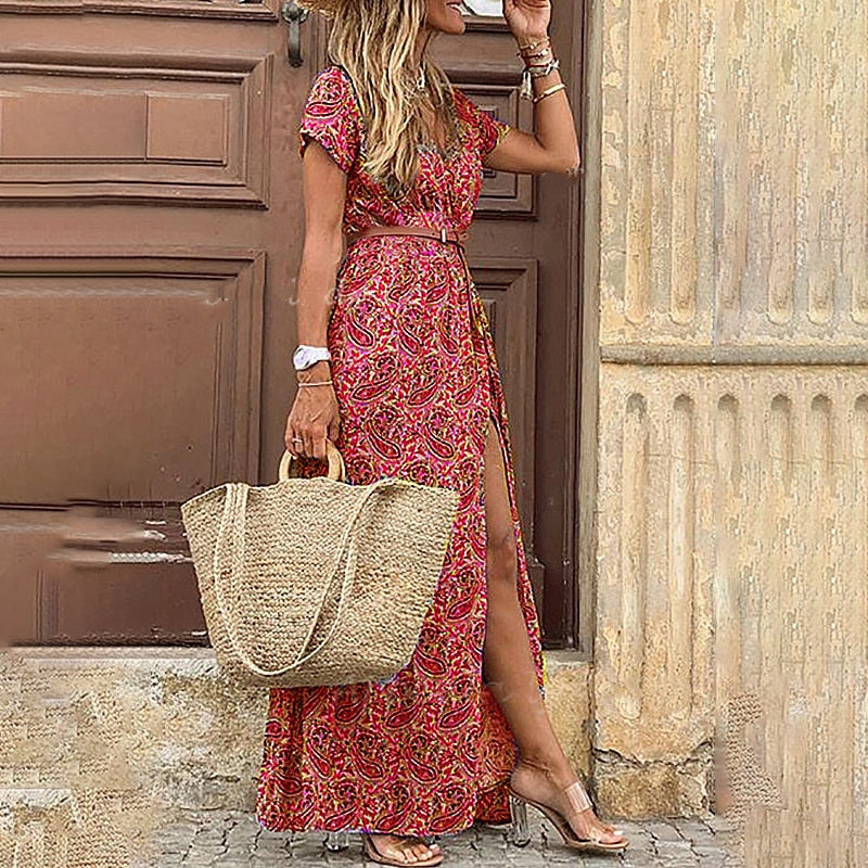 Elegant Dress Inspired by Contemporary Streetwear Fashion