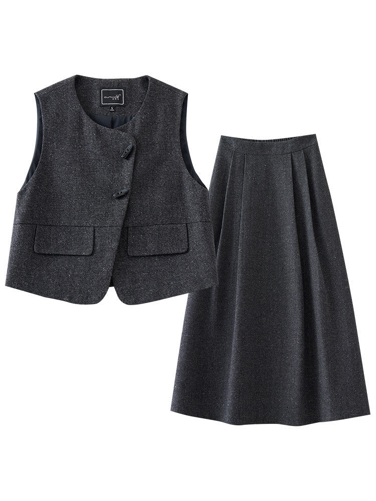 Tweed Vest & Skirt Set �Elegant Two-Piece Chanel-Inspired Style