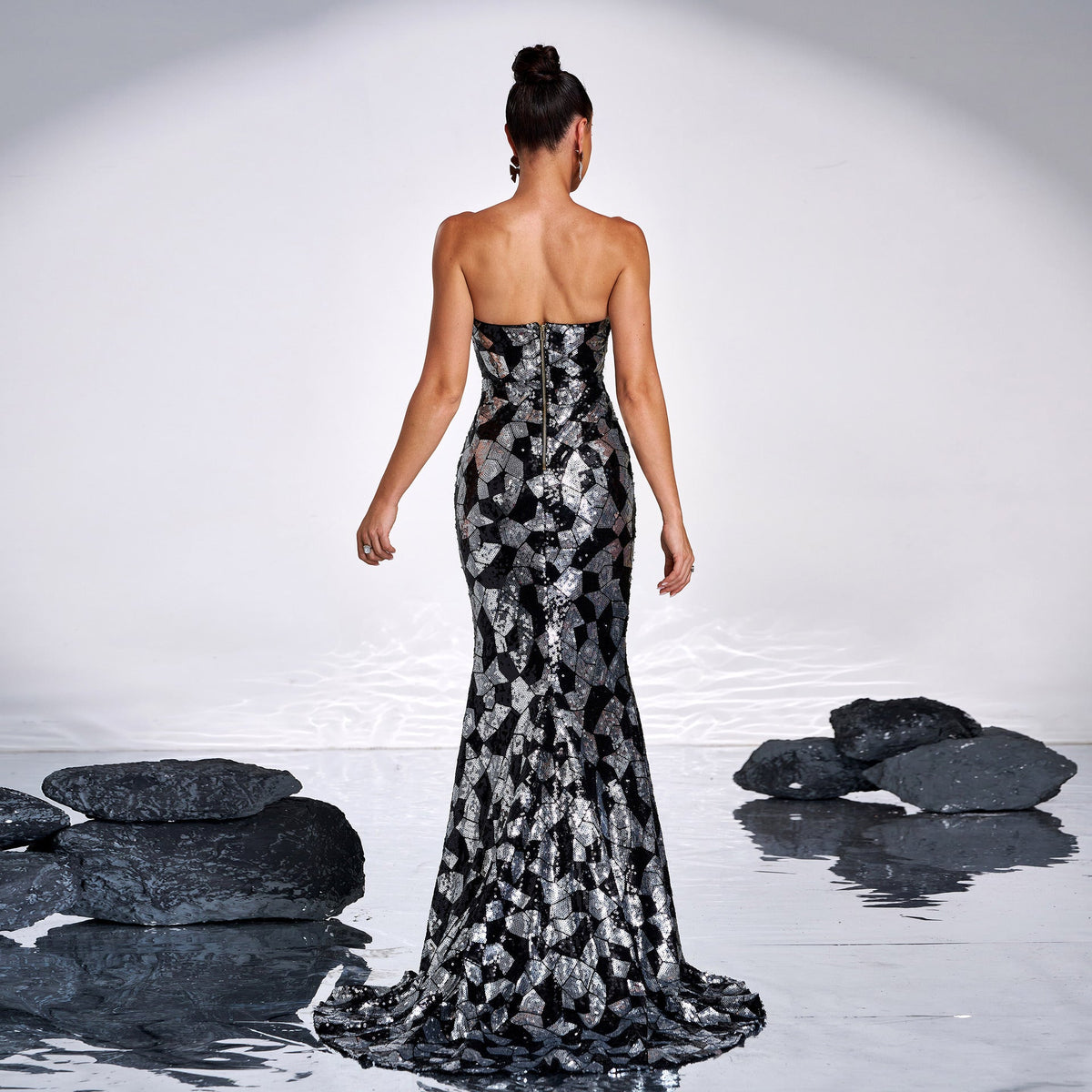 Silver Strapless Sweetheart Geometric Sequin High Slit Mermaid Gown 5