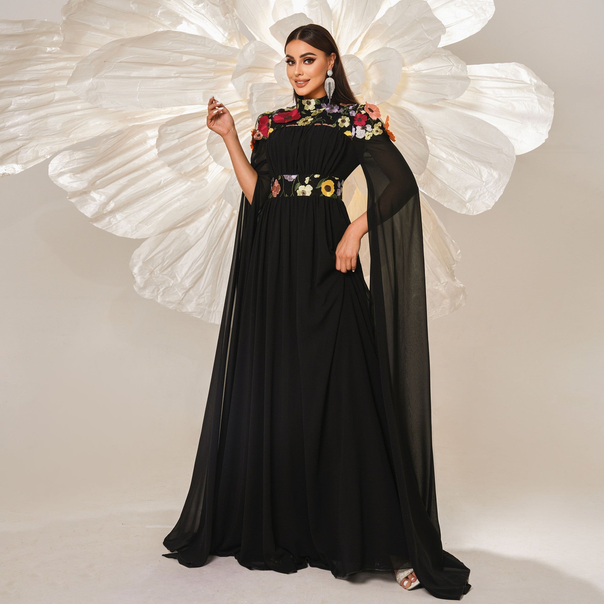 High End Turtleneck Long Cocktail Embroidered Evening Dress Bridesmaid Dress Waist Controlled Large Hem