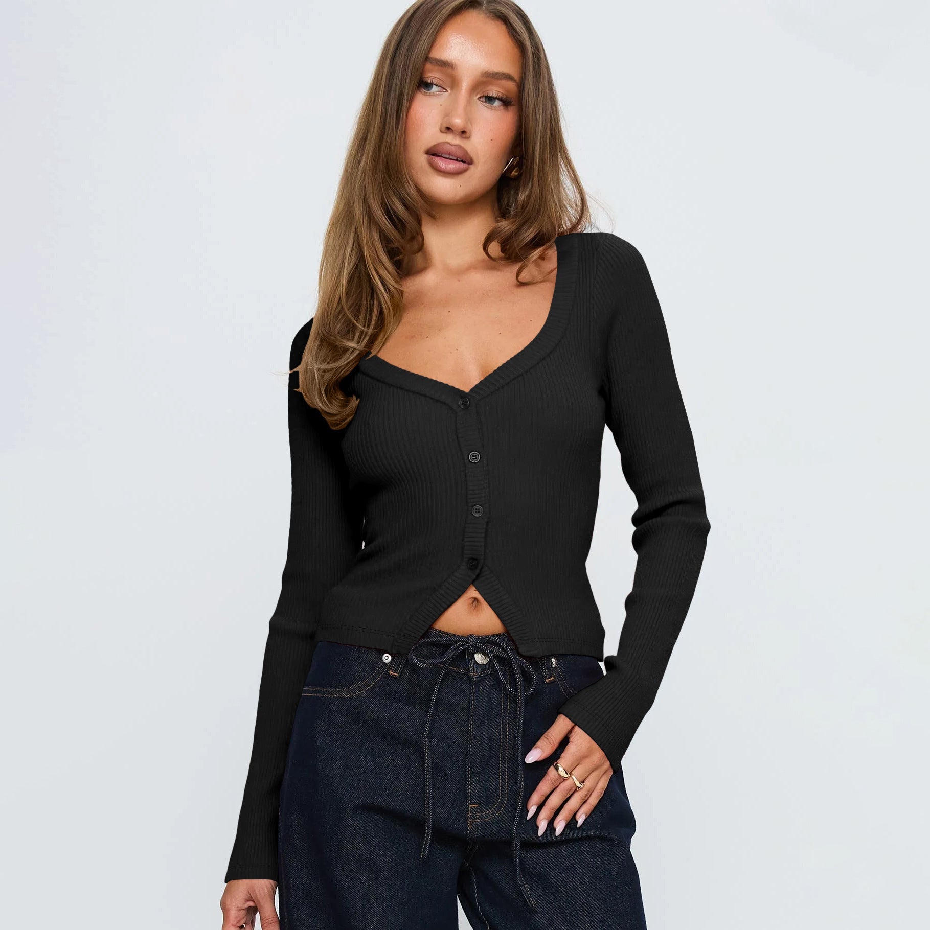 Date Minimalist Buttoned Knit Long Sleeve Top