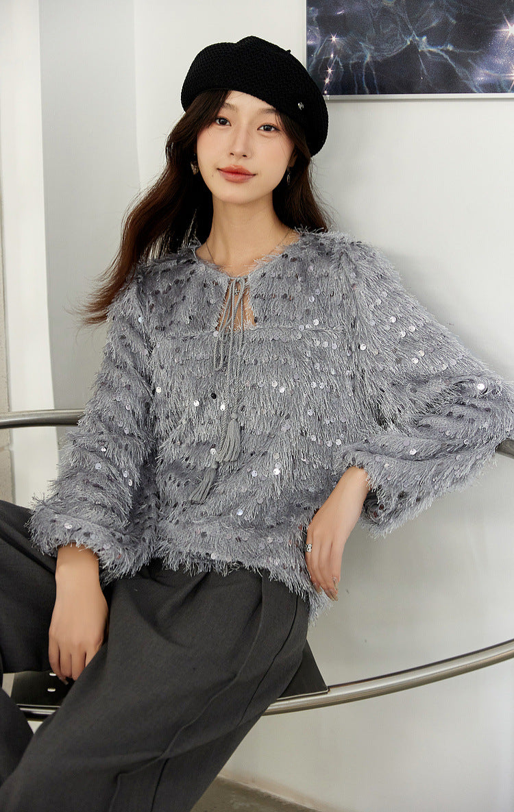 Sequin Fringe Crewneck Blouse �Elegant Straight Fit
