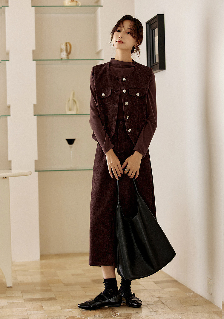 Retro Three-Piece Set �Vest, Blouse & Skirt Commuter Style