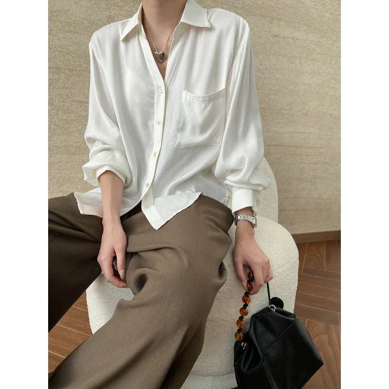 Loose shirt