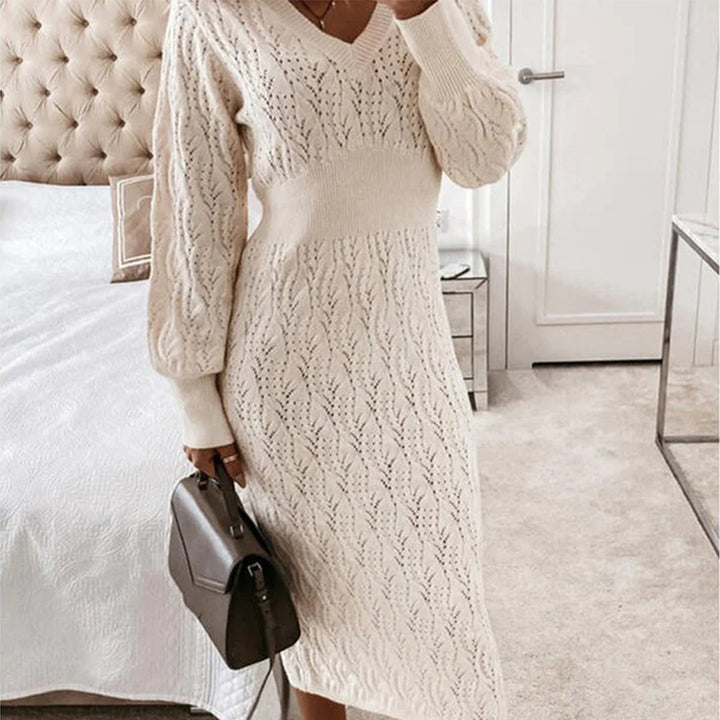 Penelope Timeless And Elegant Dress with Relaxed Fit and Boutique Fashion Look