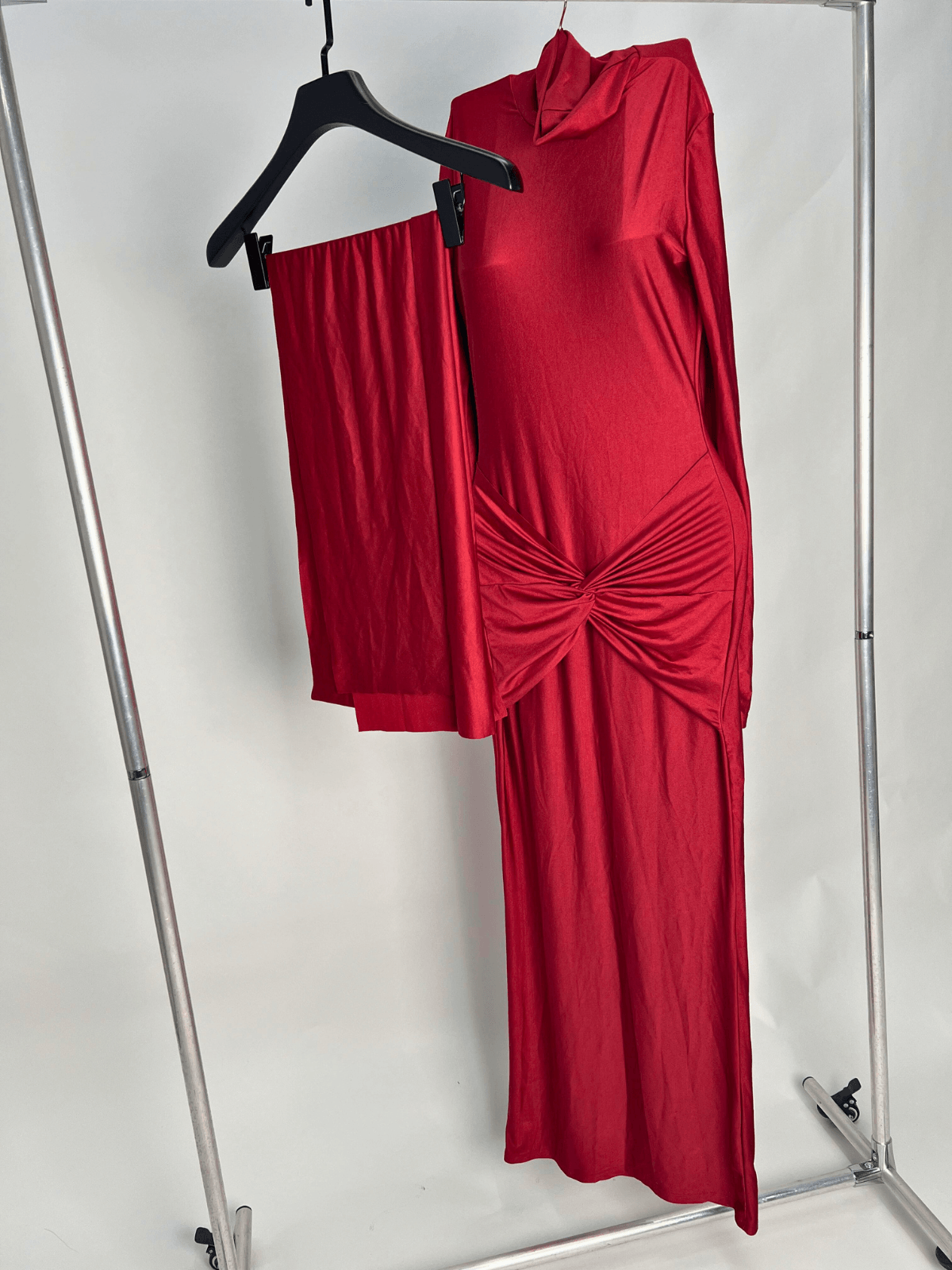Long Sleeve Twisted Maxi Dress In Red