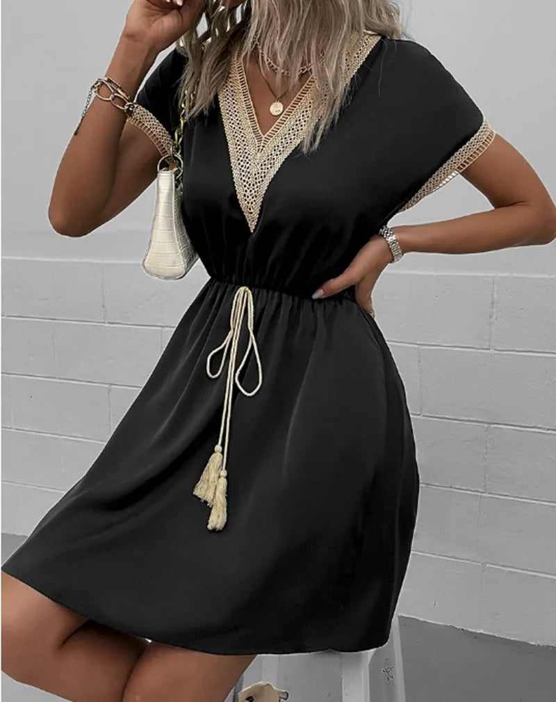 Lace VNeck Panel Short Sleeve Midi Dress