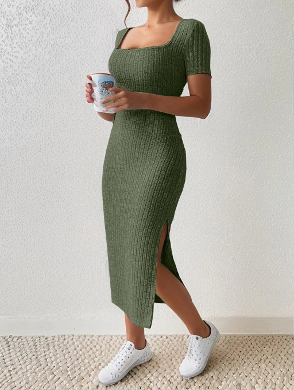Summer square hipcovering midlength shortsleeved knitted Midi Dresses
