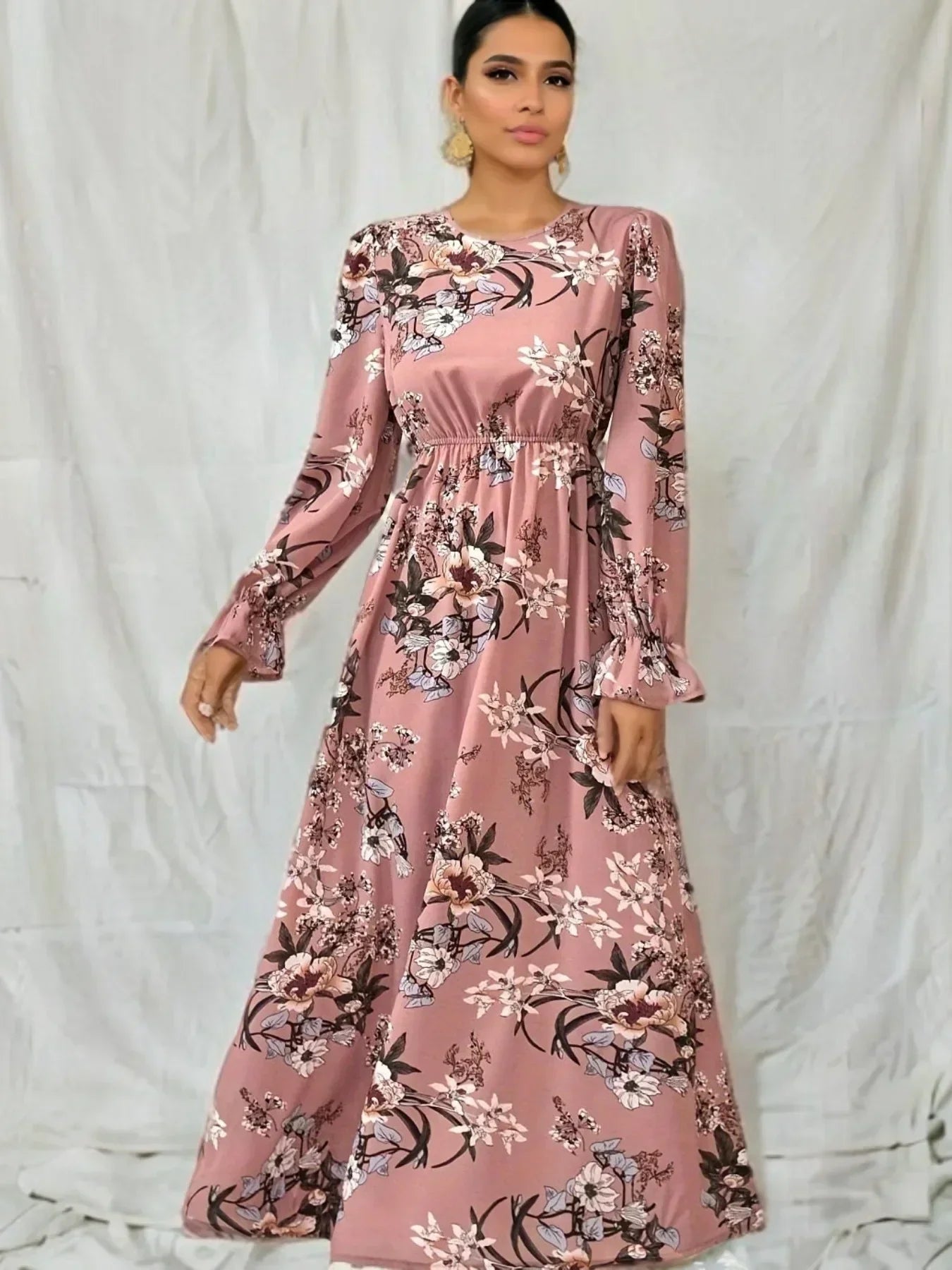 Larisa Effortless and Fashionable Dress Designer Edit