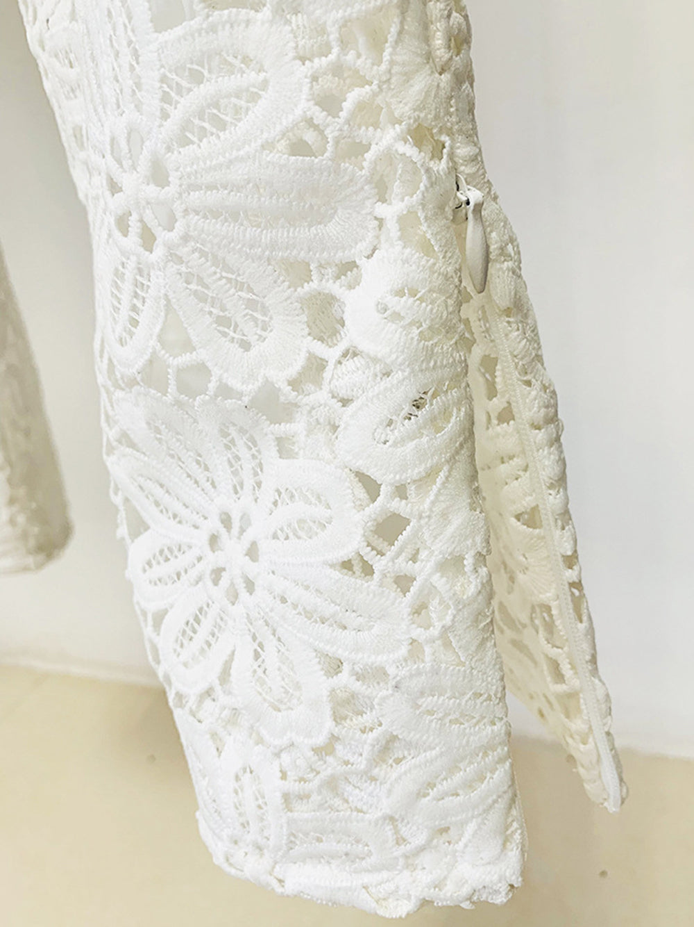 White Notch Lapel Floral Lace Blazer And Pants Set