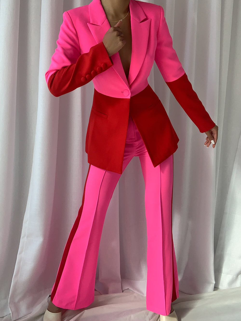 Fuchsia Peak Lapel Color-Block Button Cuff Blazer and Pants Set 2