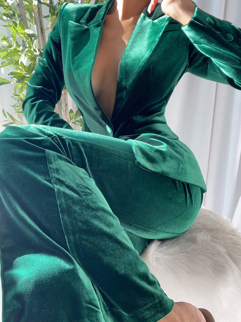 Green Peak Lapel Plunge Velvet Blazer And Flared Pants Set