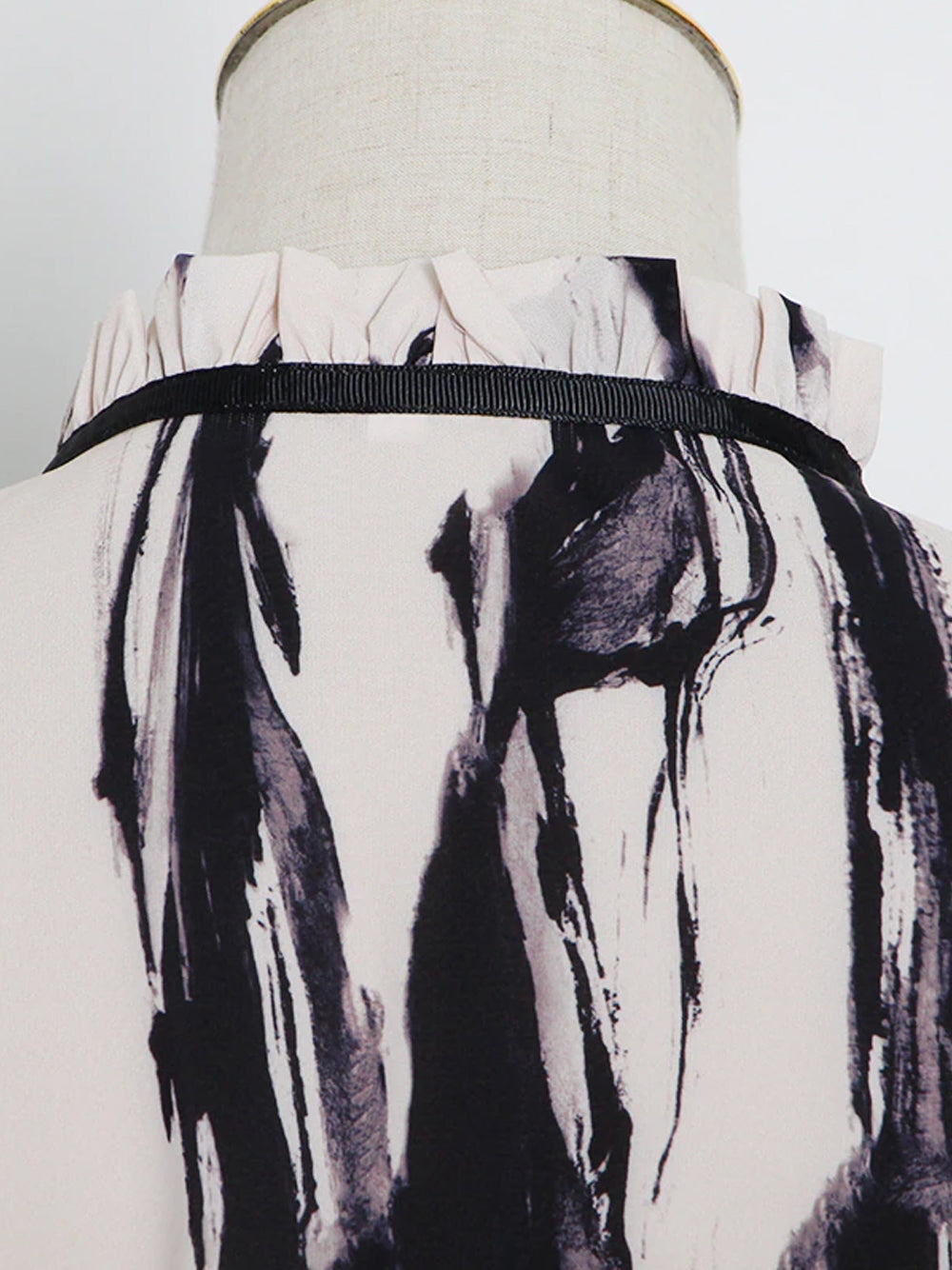 B&w Ruffle High Neck Puff Sleeve Abstract Print Tiered Midi Dress