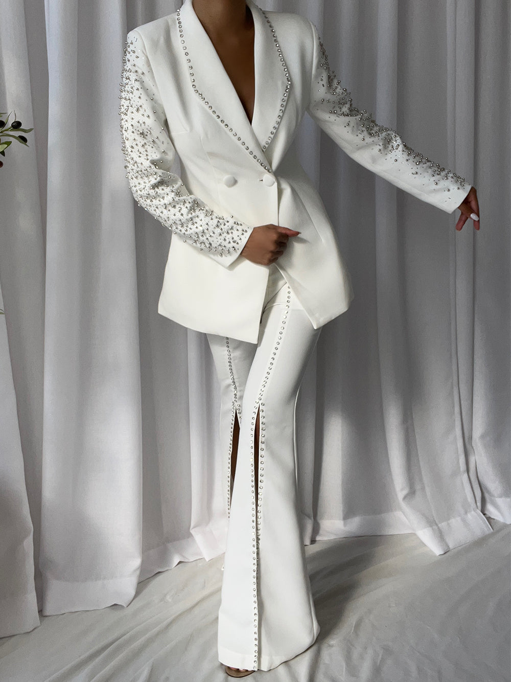 White Shawl Lapel Crystal Beaded Blazer Top Pants Set 2