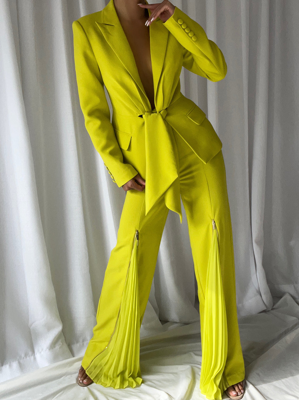 Green Tie Front Blazer and Pleated Flare Pants Set 5