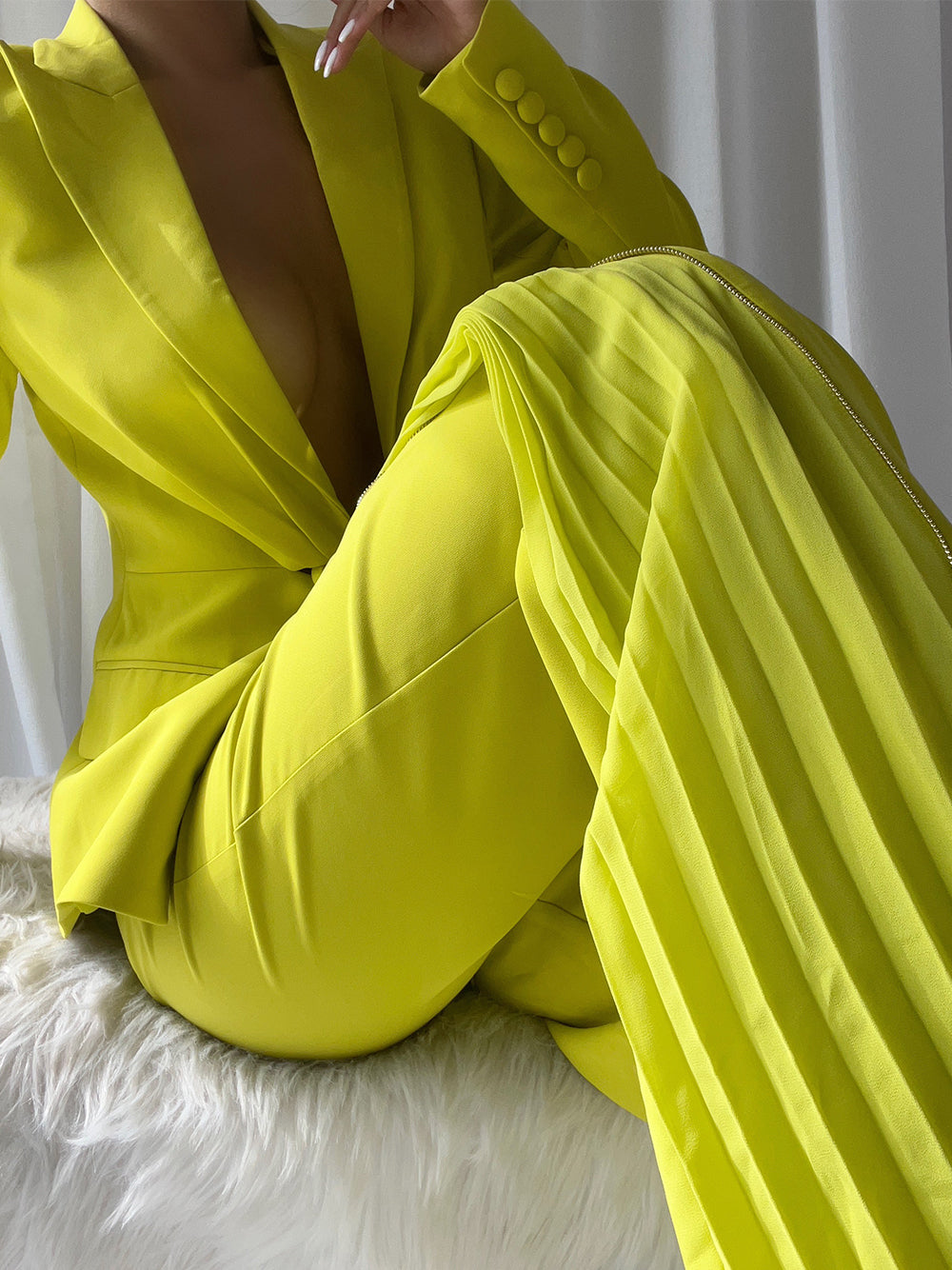 Green Tie Front Blazer and Pleated Flare Pants Set 4