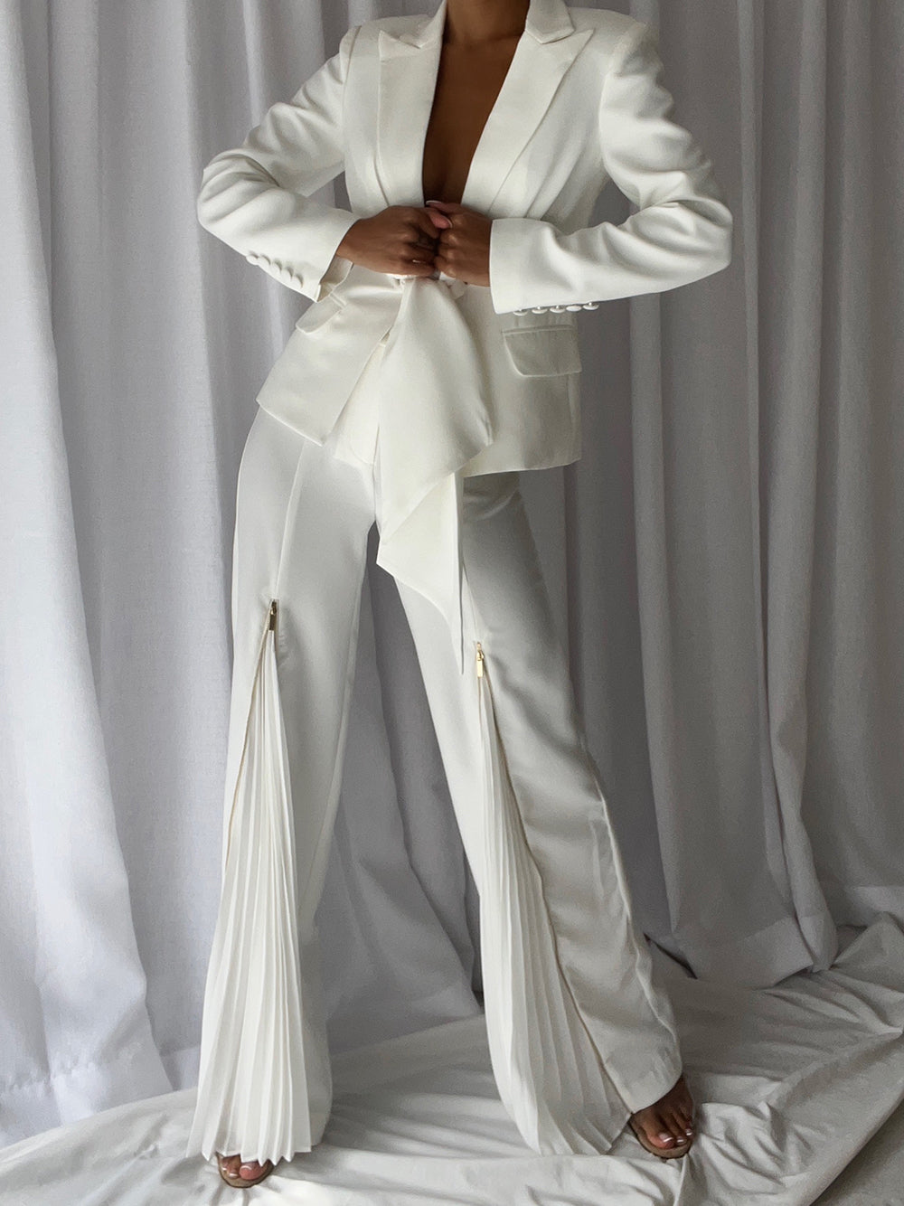 White Peak Lapel Tie Front Blazer Pleated Flared Pants Set 5
