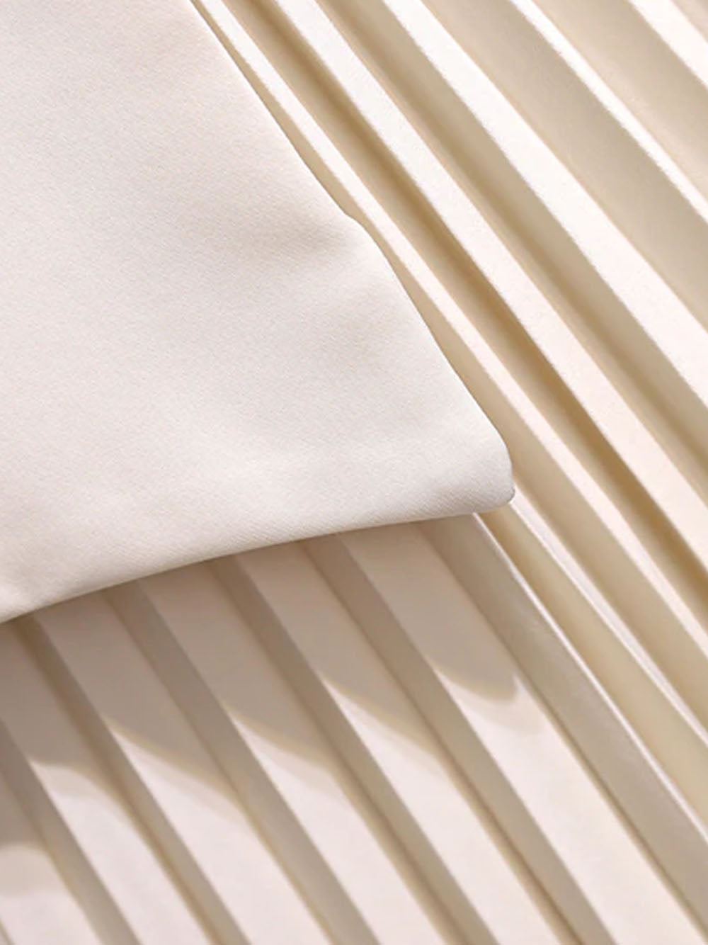 PETCHA Pleated Midi Dress