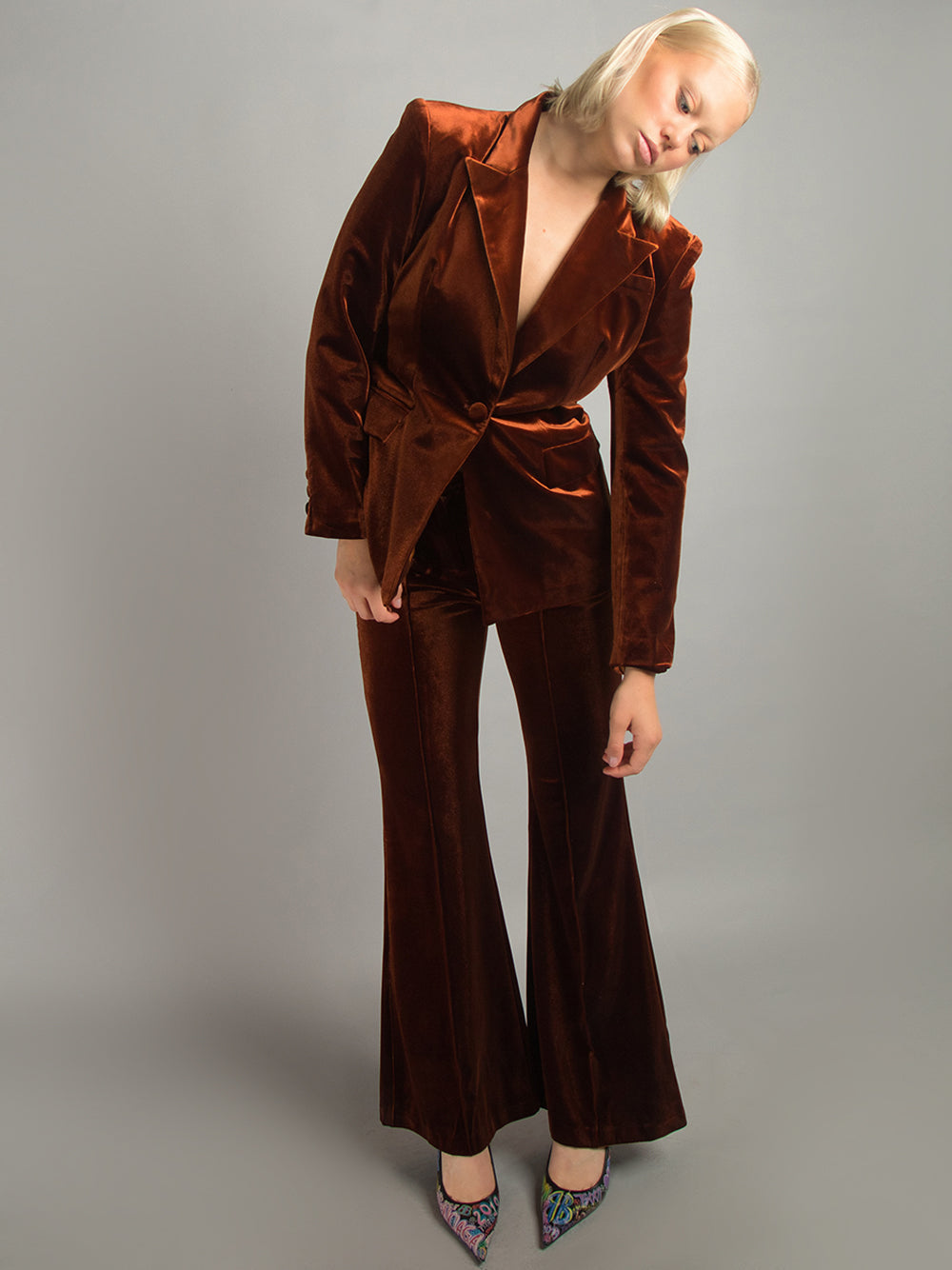 Brown Peak Lapel Velvet Blazer Flared Pants Set