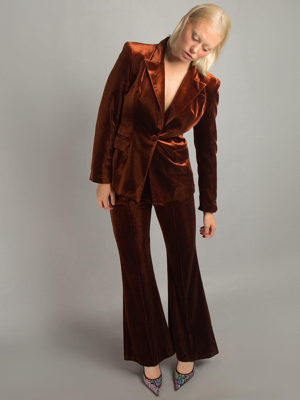 Brown Peak Lapel Velvet Blazer Flared Pants Set