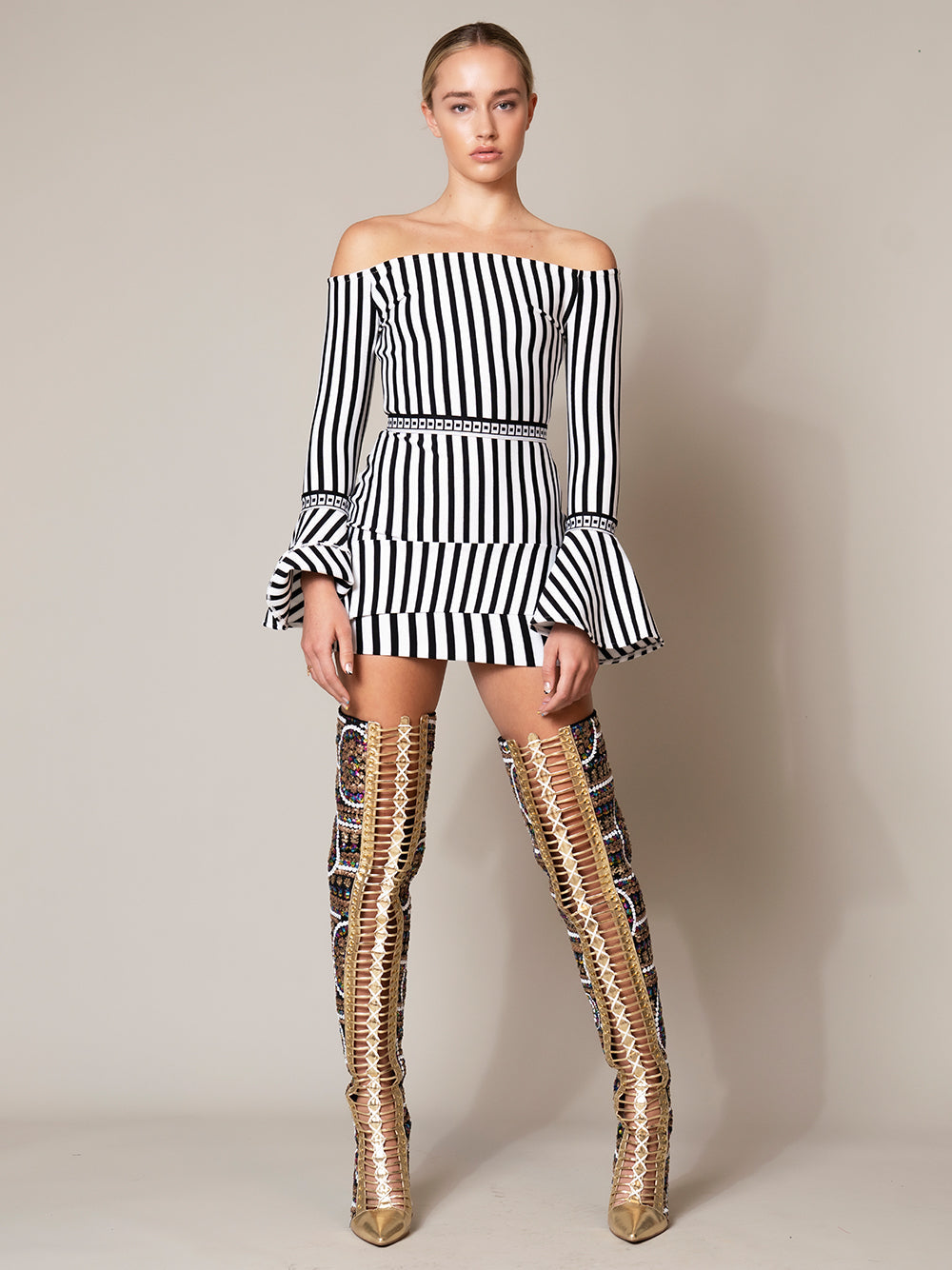 B&w Off-Shoulder Striped Bell Sleeve Tiered Ruffle Bodycon Mini Dress 3