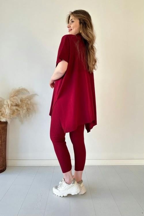 Fresh and elegant knitted two-piece set