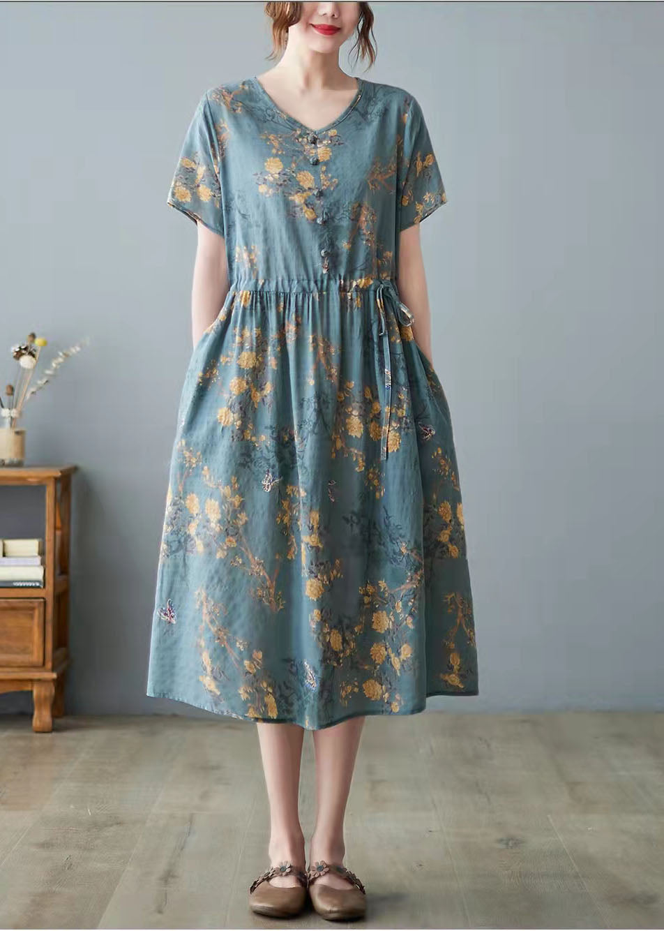 Beautifully Crafted Dress in a Classic Style