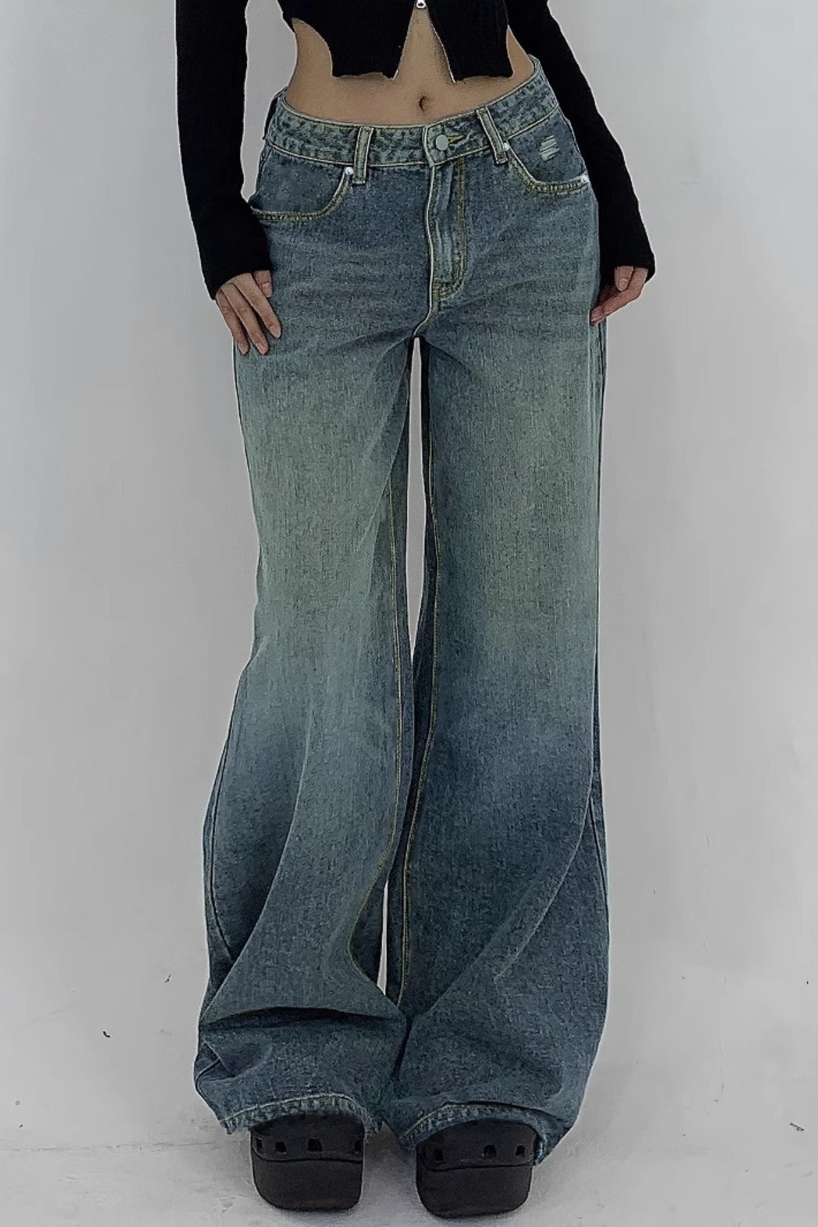 Distressed Wide Leg Floor Length Jeans