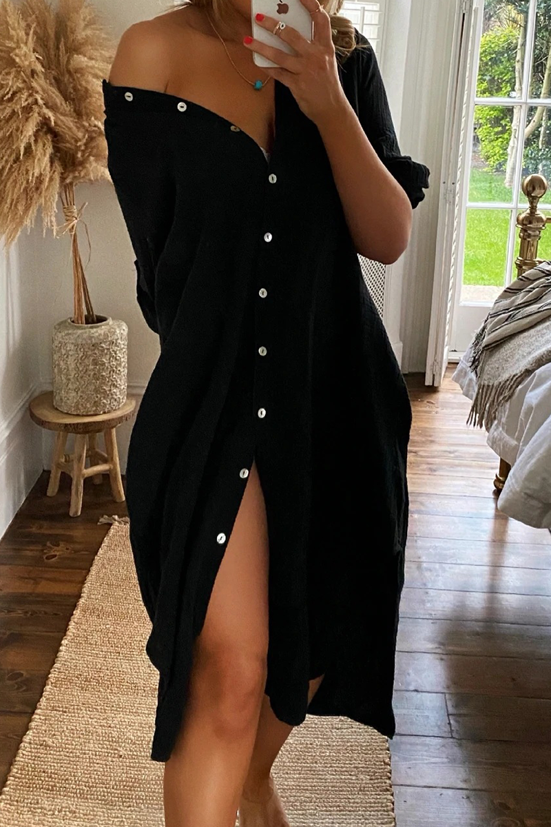 Classic Vintage Dress with a Flattering Fit