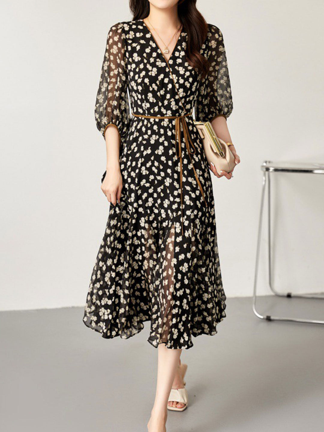Gracefully Styled Dress for Any Occasion