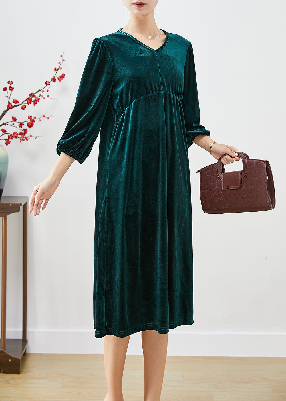 Sophisticated Dress with a Clean Classic Look