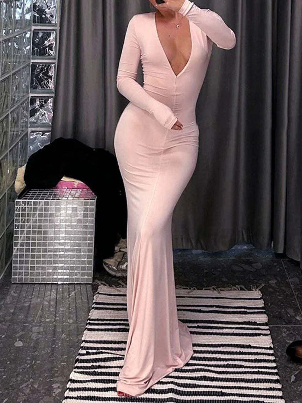 Long Sleeve Deep V-Neck Column Bodycon Maxi Dress 5