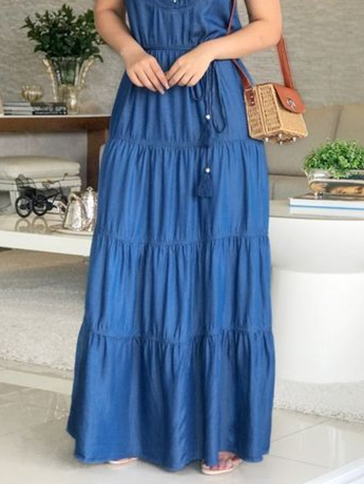 Classic Vintage Dress with a Flattering Fit