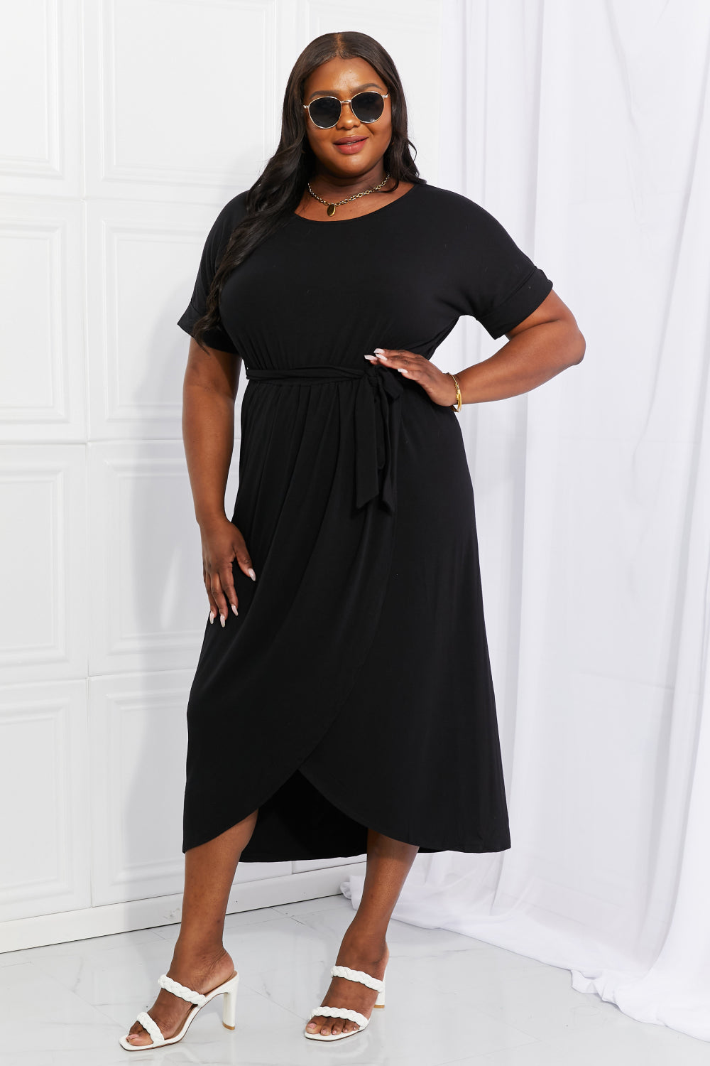 Black Round Neck Short Sleeve Belted Tulip Hem Midi Dress
