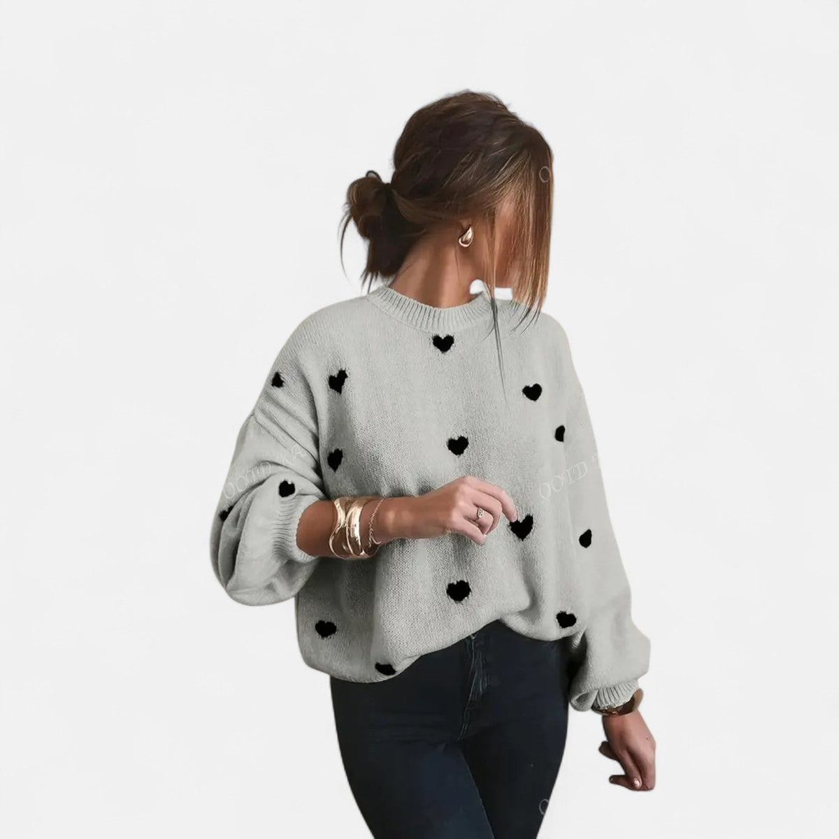 Round Neck Heart Motif Knit Long Sleeve Sweater