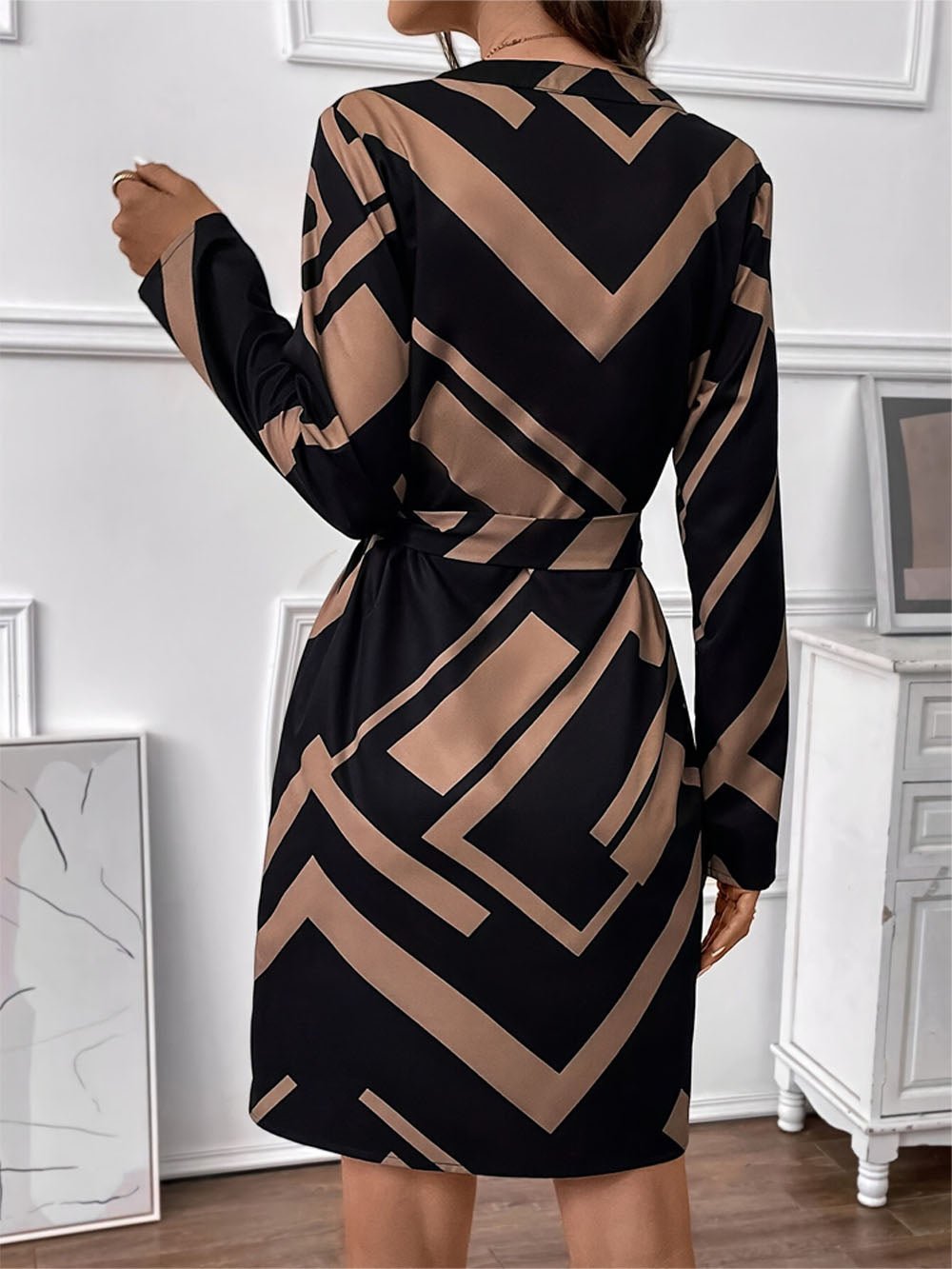 Multi Geometric Print V-Neck Long Sleeve Tie Waist A-Line Mini Dress 2