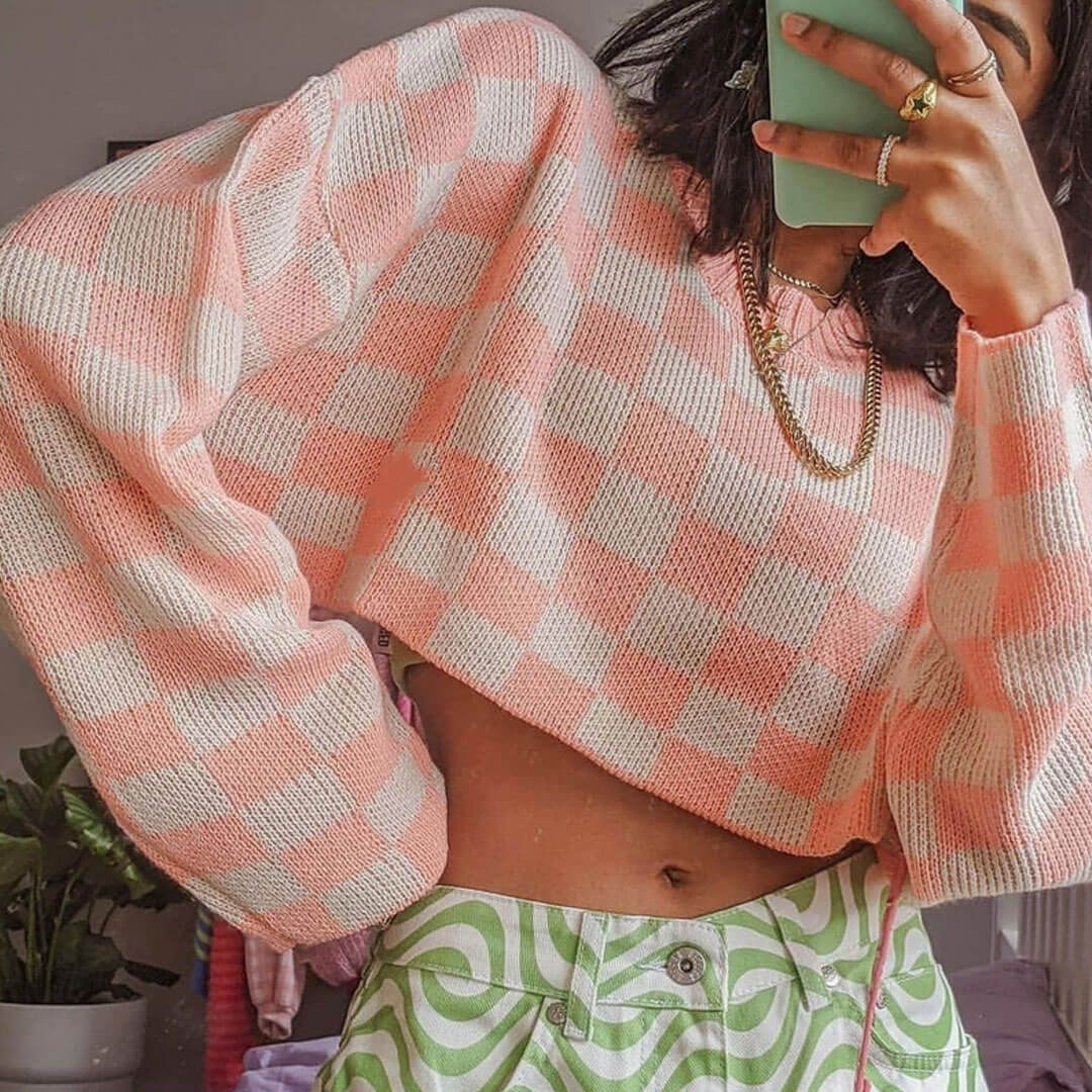 Pink Crew Neck Checkerboard Pattern Long Sleeve Cropped Sweater