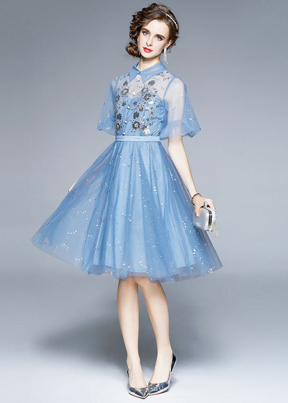 Well Tailored Dress with a Graceful Silhouette