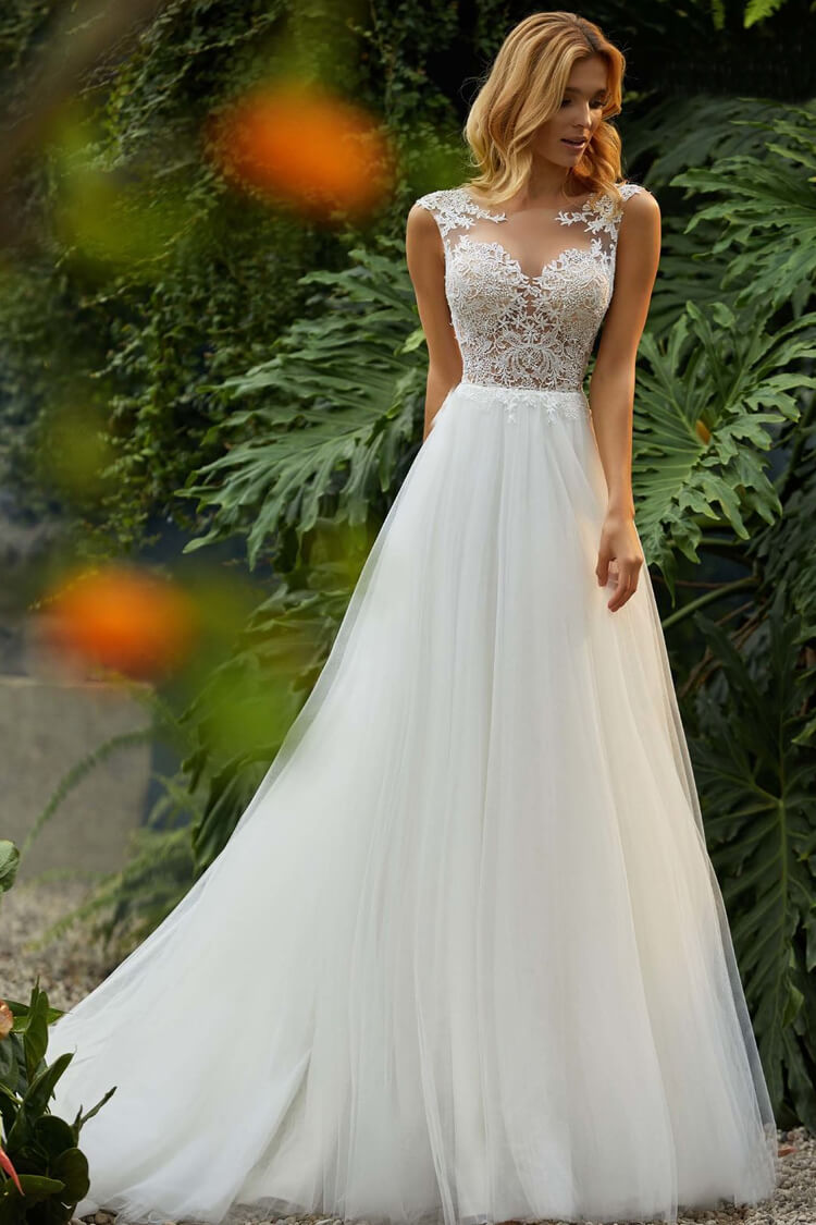 White Illusion Neck Lace Applique Tulle A-Line Maxi Wedding Gown