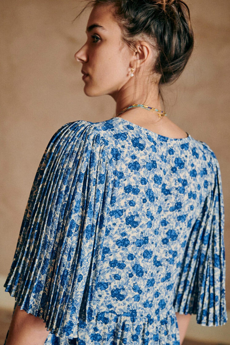 Blue V-Neck Ditsy Floral Pleated Sleeve Babydoll Mini Dress