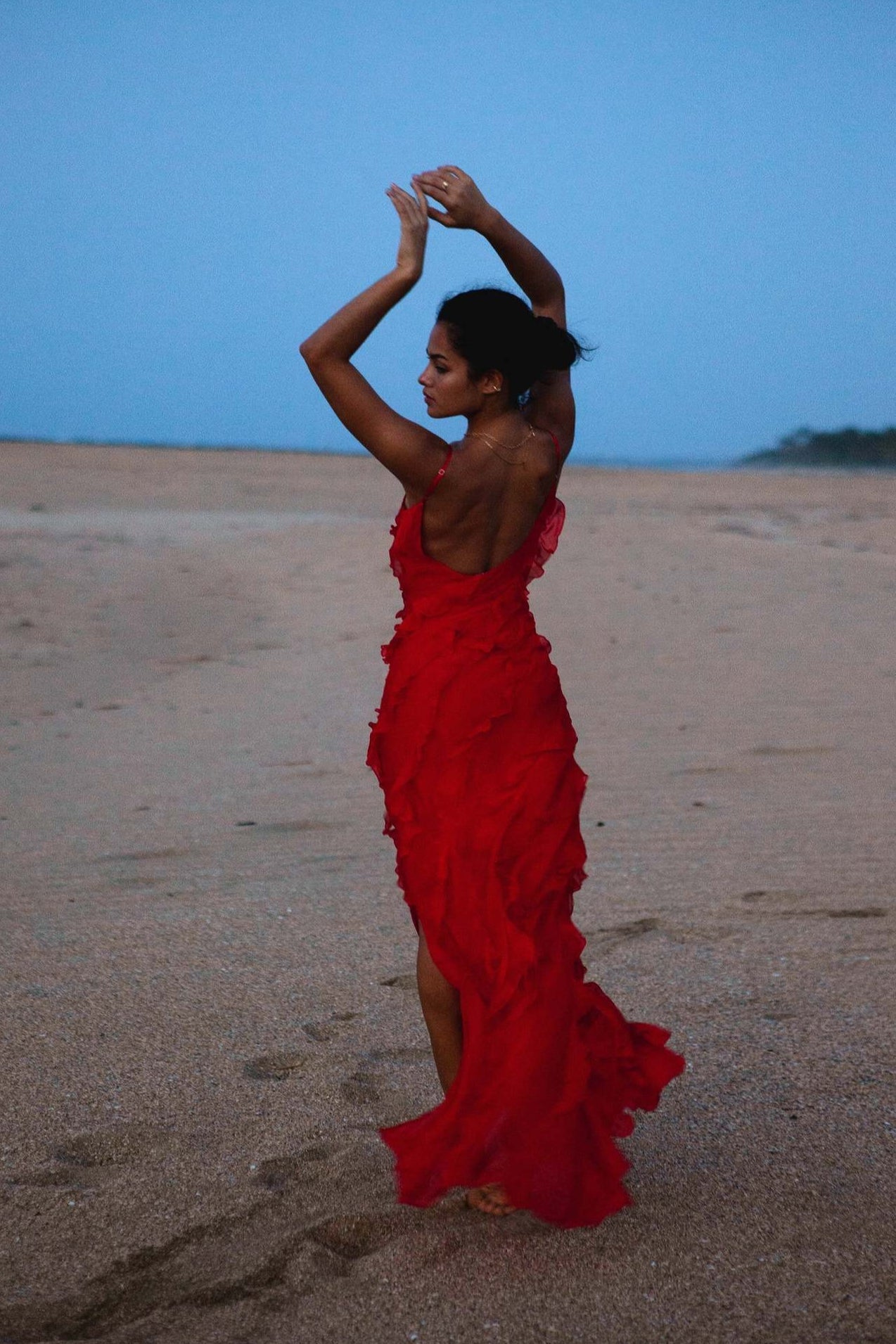 Sexy Backless Slit Fitted Spaghetti Strap Chiffon Ruffled Party Dress