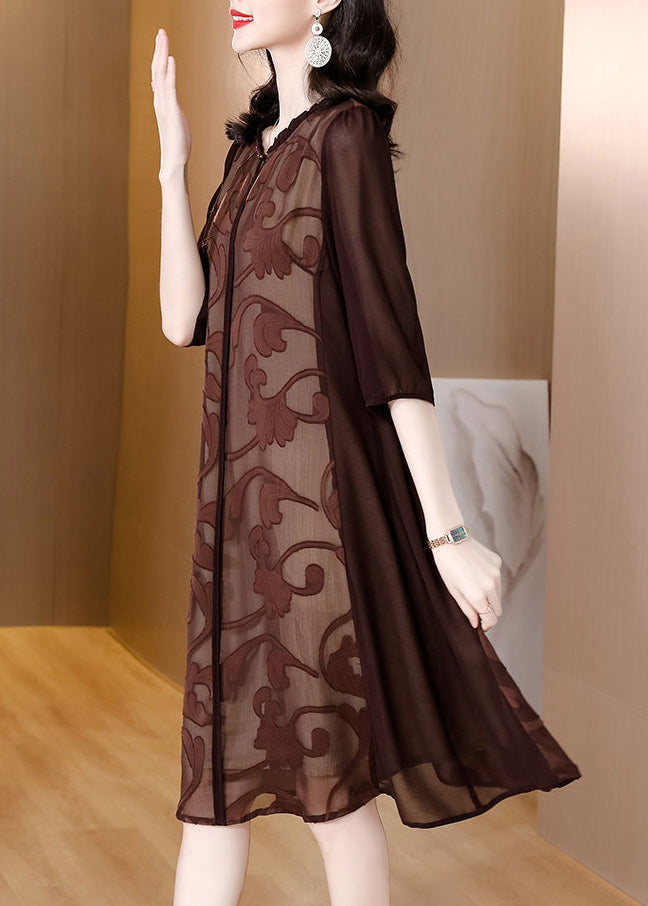 Beautifully Finished Dress in a Timeless Design