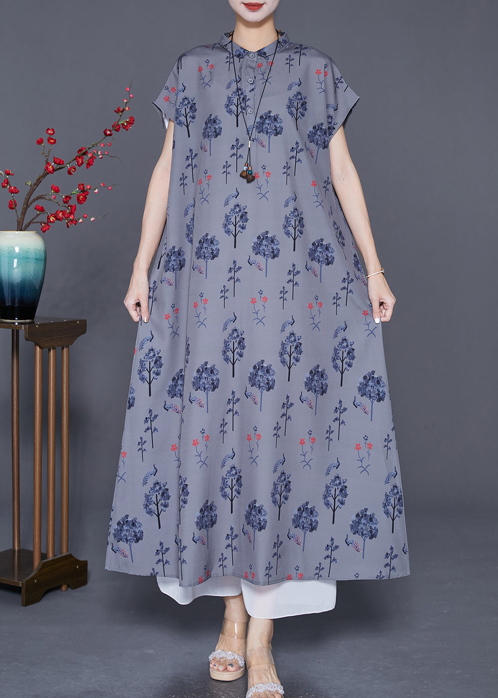 Classic Vintage & Enduringly Stylish Dress
