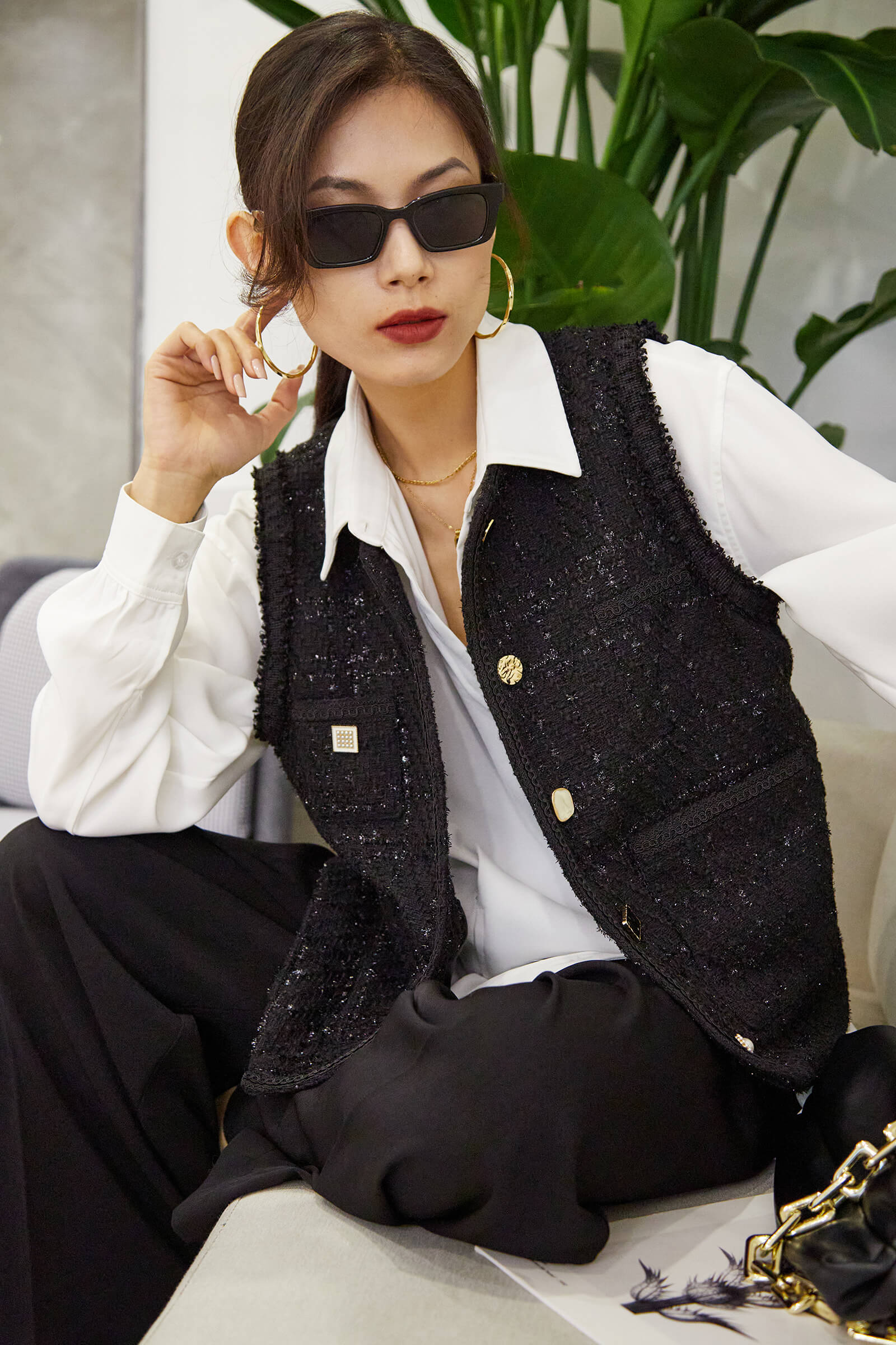 Black Crew Neck Frayed Trim Button-Up Tweed Vest