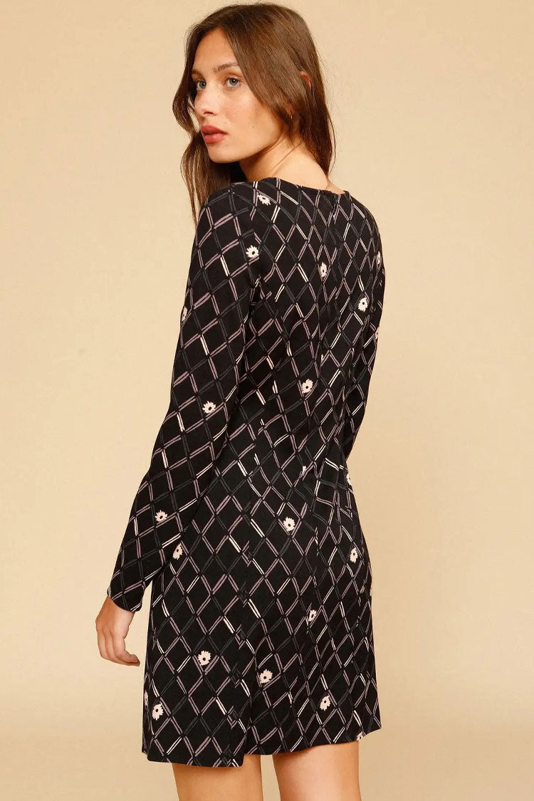Black Round Neck Argyle Floral Print Long Sleeve Shift Mini Dress 3