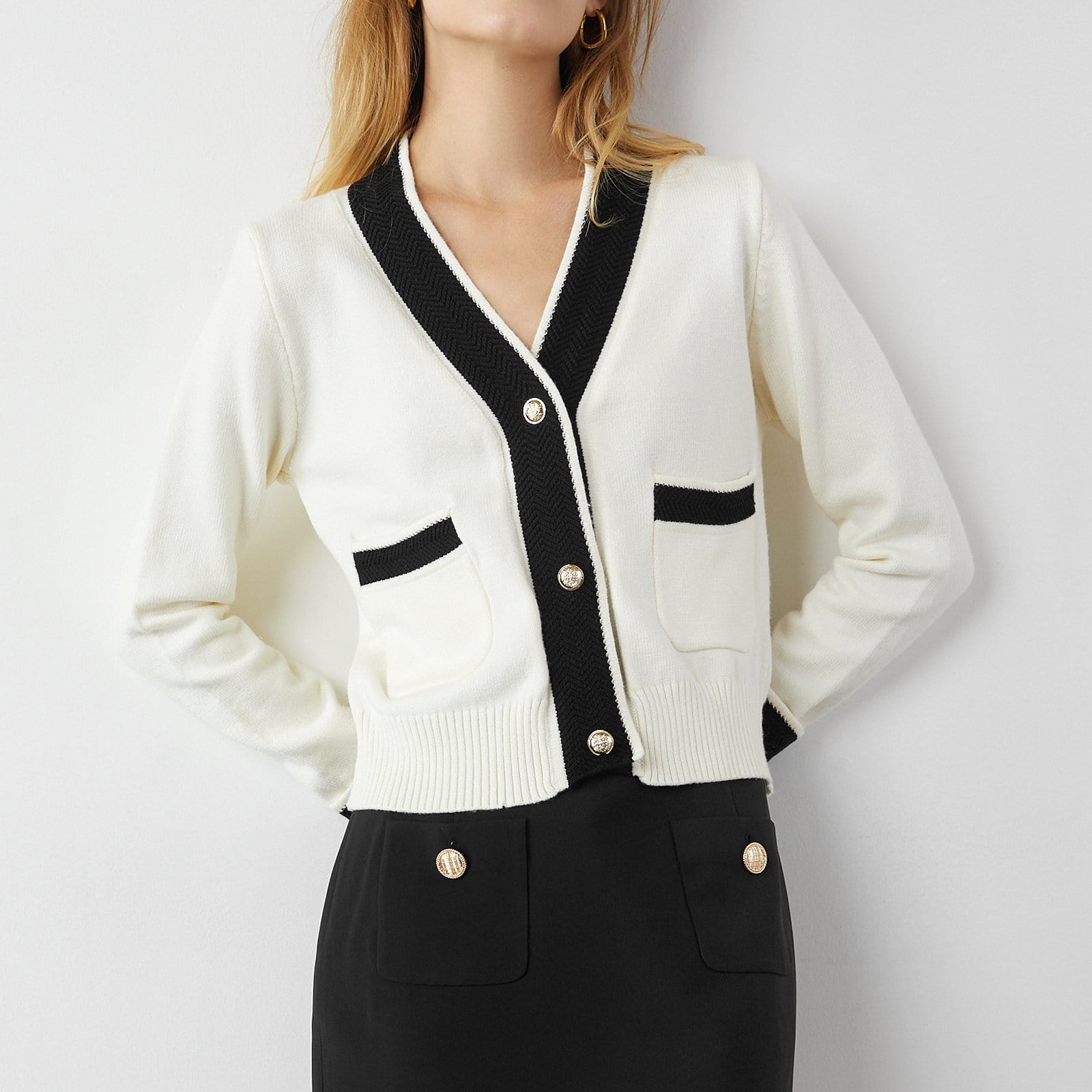 Adelyn White Pocketed Knitted Cardigan Sweater